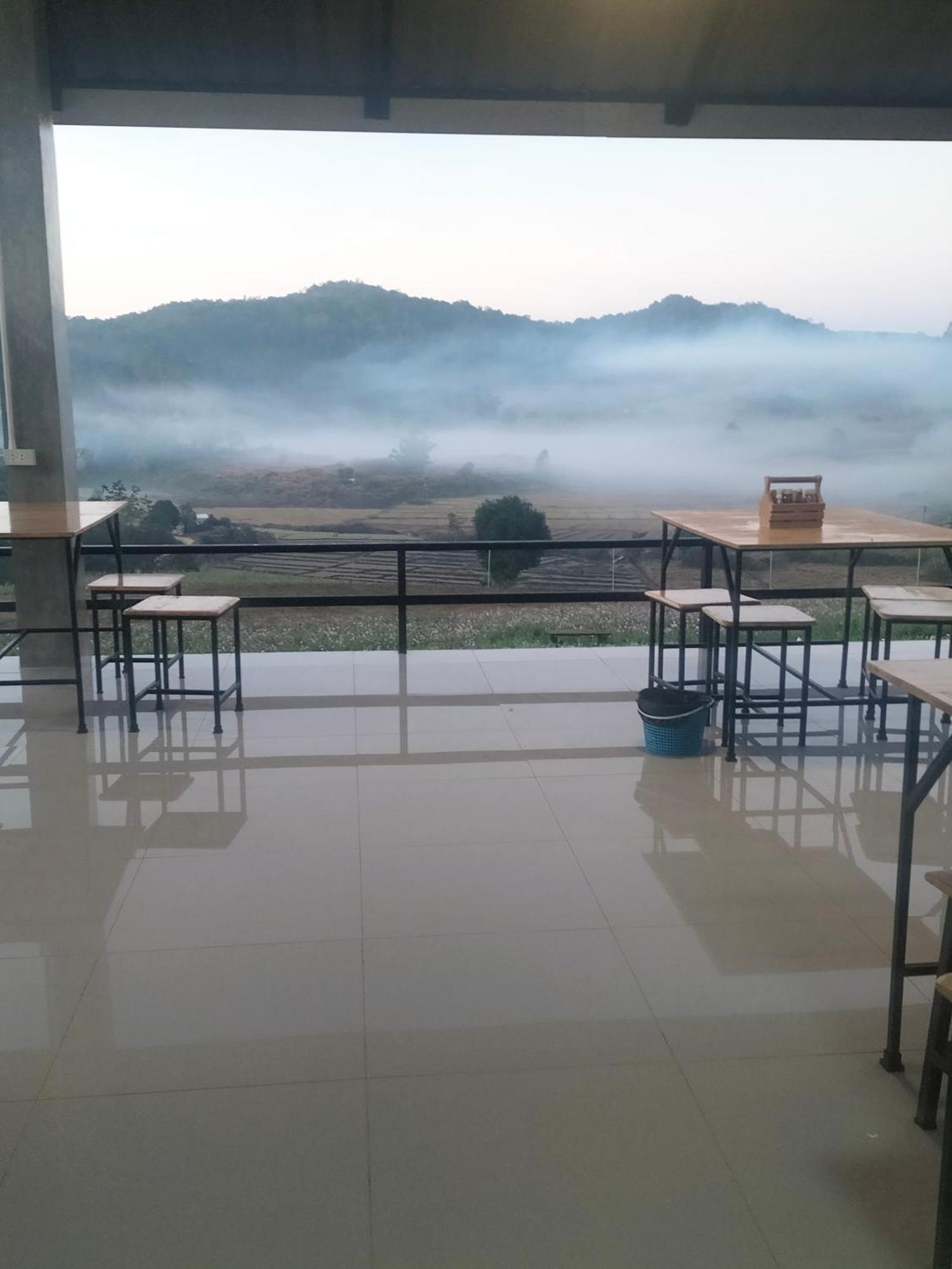 Luxury tent สวนไร่รุ่งอรุณ Suan Rai Rungarun